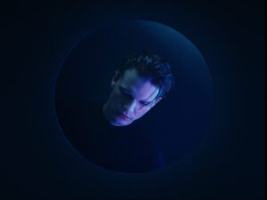 Untitled 2.1.3 e1603701911371 300x225 - Oral B 2 Moritz Moessinger Director of Photography